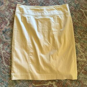 The perfect khaki skirt! Talbots sz 10